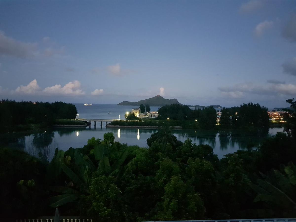 Appartement Hibiscus House Seychelles Self Catering à Victoria Extérieur photo