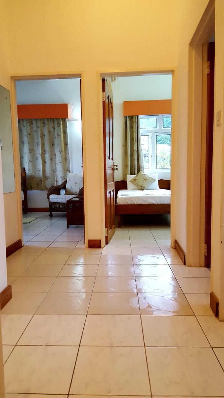 Appartement Hibiscus House Seychelles Self Catering à Victoria Extérieur photo