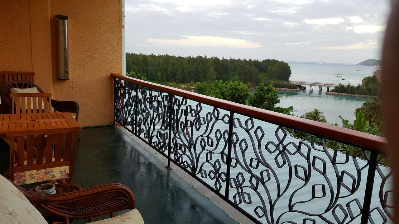 Appartement Hibiscus House Seychelles Self Catering à Victoria Extérieur photo