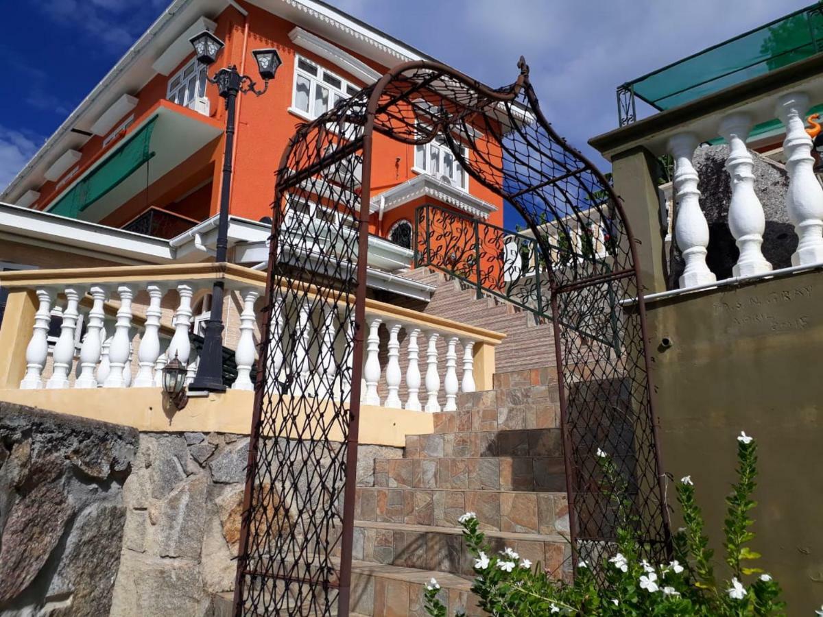 Appartement Hibiscus House Seychelles Self Catering à Victoria Extérieur photo