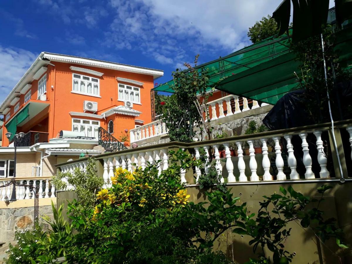 Appartement Hibiscus House Seychelles Self Catering à Victoria Extérieur photo